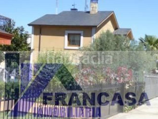 Chalet en venta en Santibáñez De Tera, Castilla y León