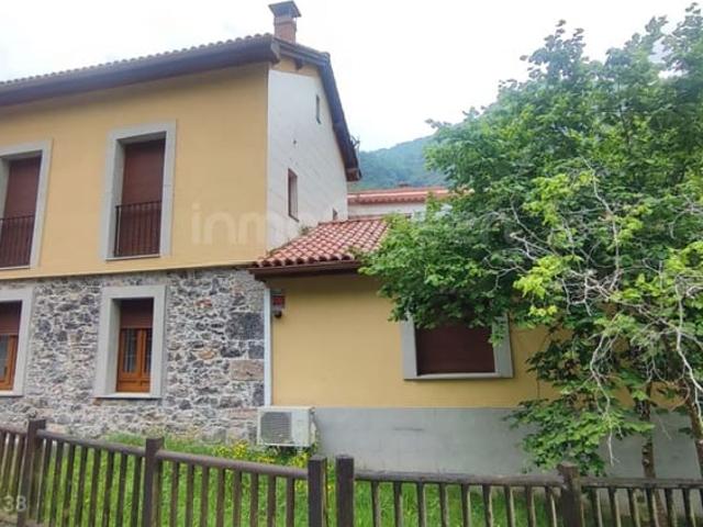Chalet en venta en Santo Adriano, Las Xanas