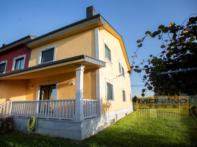 Chalet en venta en Sarria