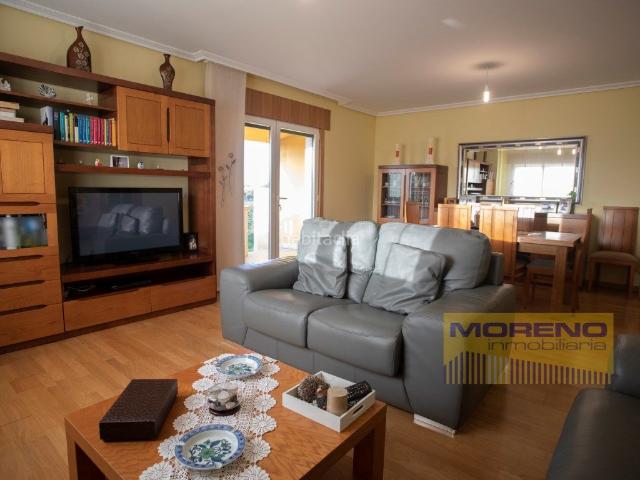 Chalet en venta en Sarria