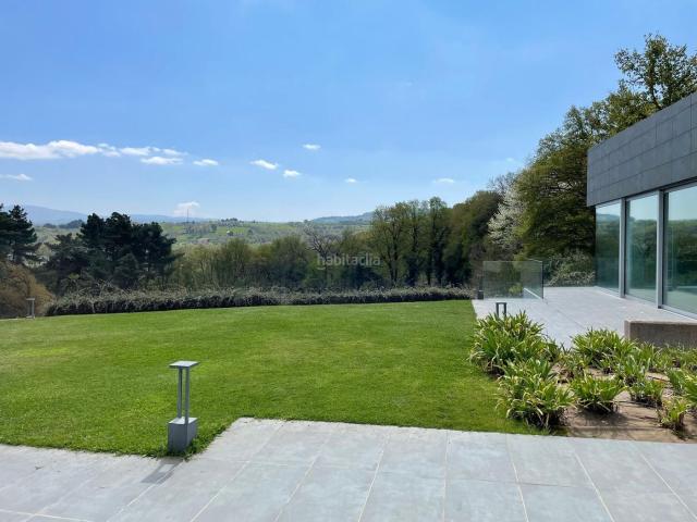 Chalet en venta en Sarria