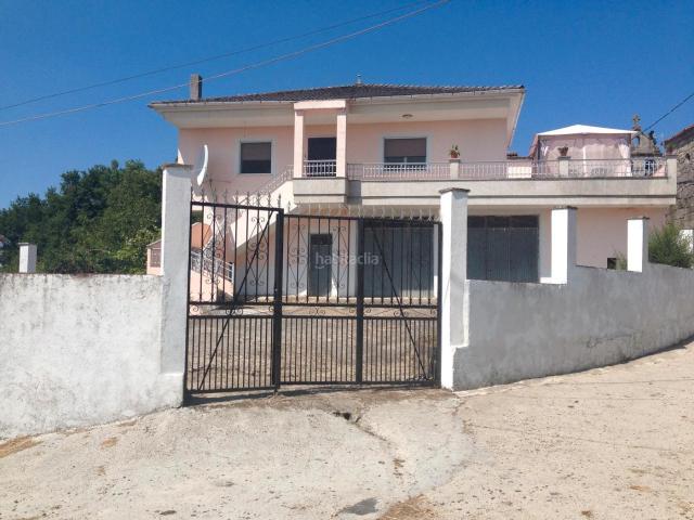 Villa en venta en O Saviñao
