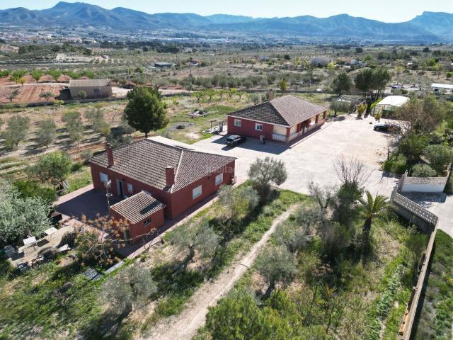 Chalet en venta en l'Alt Vinalopó / El Alto Vinalopó, Valencia