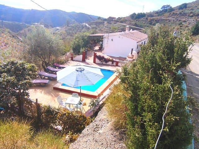 Villa en venta en Sedella