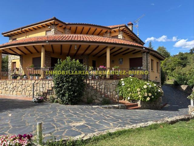 Chalet en venta en Sequeros, Salamanca