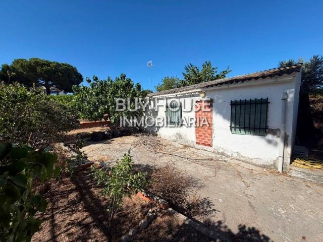 Chalet en venta en Serranillos Del Valle, Madrid