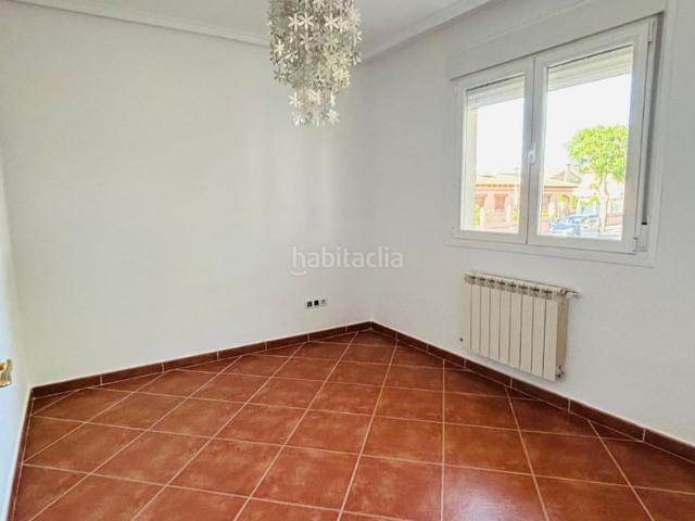 Chalet en venta en Serranillos Del Valle, Madrid