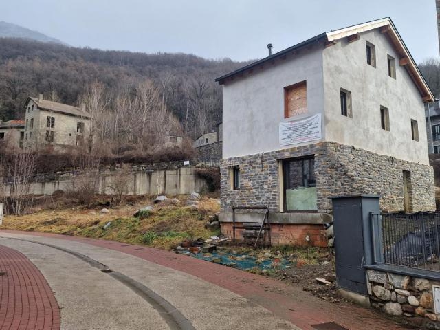 Chalet en venta en Sesué, Ribagorza