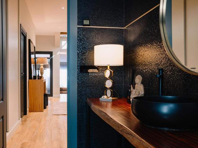Villa en venta en Sevilla La Nueva, Casco Antiguo