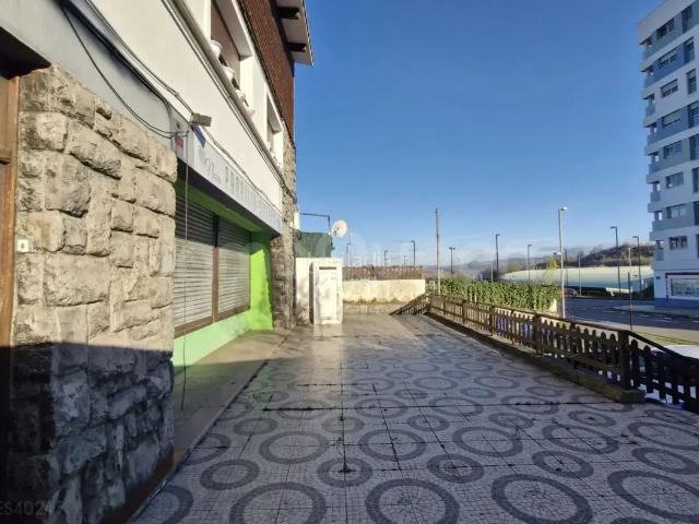 Chalet en venta en Santolaya, Siero