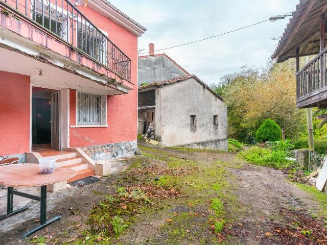 Chalet en venta en Santolaya, Siero