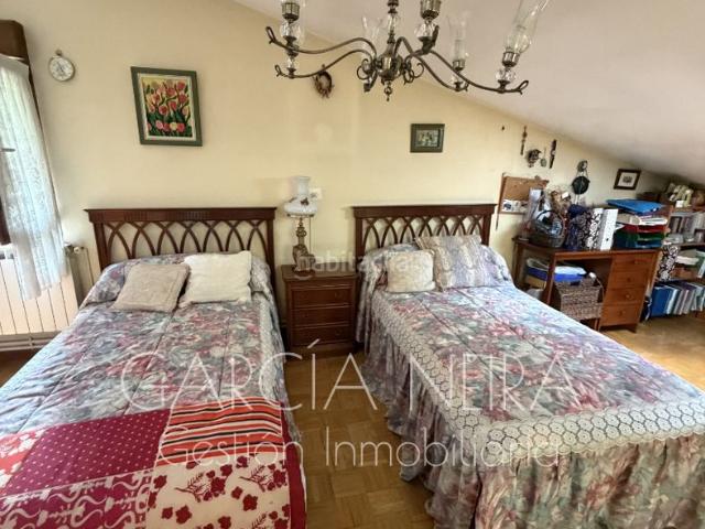 Chalet en venta en Santolaya, Siero
