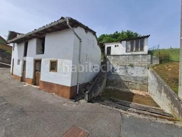 Chalet en venta en Santolaya, Siero