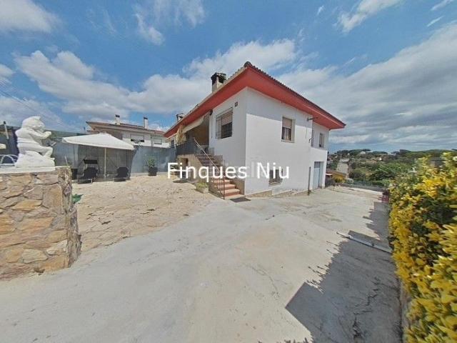 Chalet en venta en Vallcanera, la Selva
