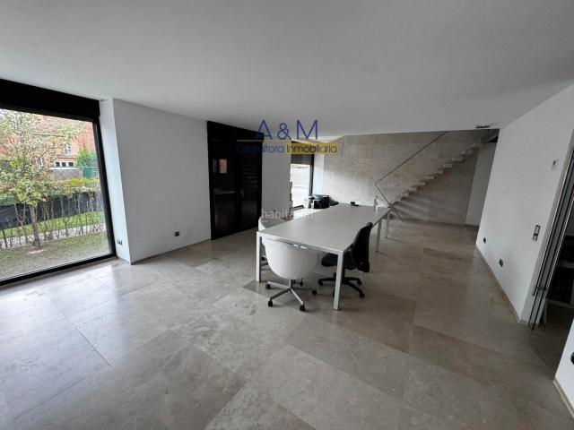 Villa en venta en Simancas, Urbanización El Plantío