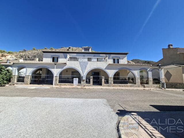 Chalet en venta en Somontín, Almería