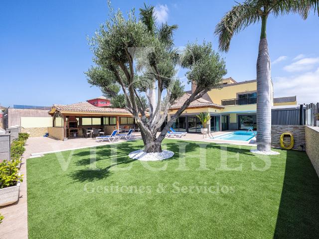Chalet en venta en San José de las Longueras, Telde