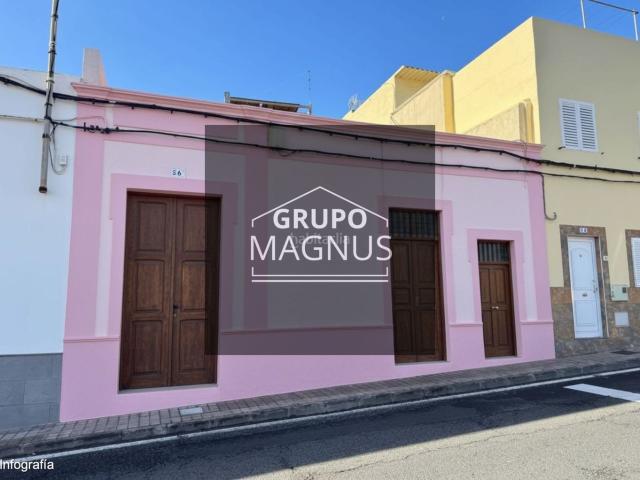 Chalet en venta en San José de las Longueras, Telde