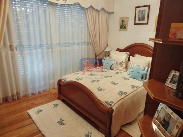 Chalet en venta en Toén, Ourense