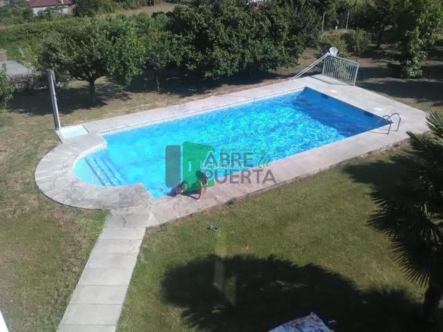Chalet en venta en Toén, Ourense