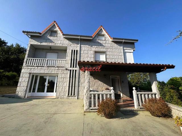 Chalet en venta en Toén, Ourense