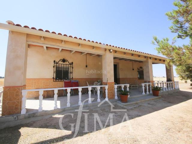 Chalet en venta en Tomelloso, Castilla-La Mancha