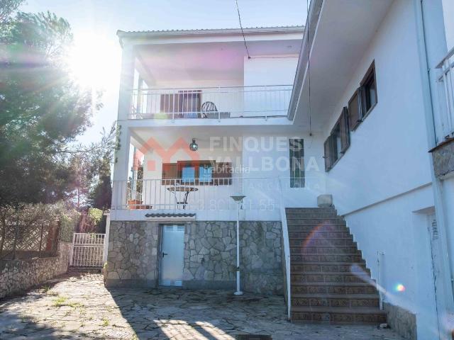Chalet en venta en les Pinedes de l'Armengol, Anoia