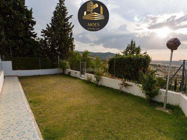 Chalet en venta en Torre Del Campo, Andalucía