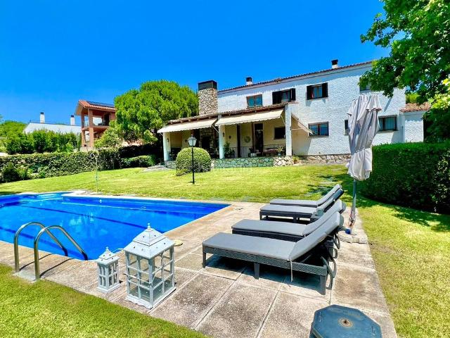 Chalet en venta en Los Bomberos, Torrelodones