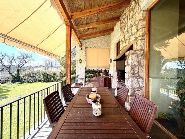 Chalet en venta en Los Bomberos, Torrelodones