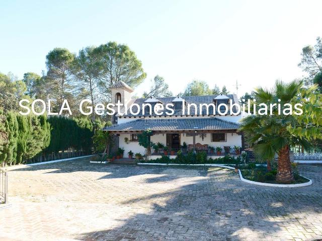 Chalet en venta en Torreperogil, Andalucía