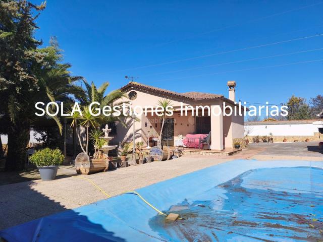 Chalet en venta en Torreperogil, Andalucía
