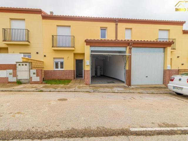 Villa en venta en Tórtola De Henares