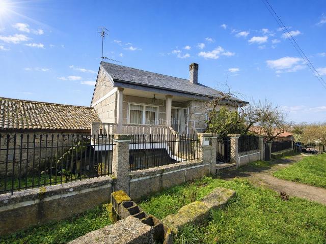 Chalet en venta en A Limia, Galicia