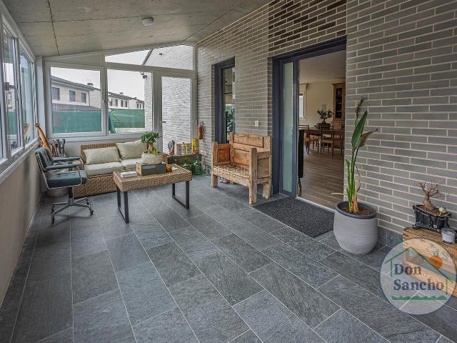 Villa en venta en Tudela De Duero, Virgen de la Guía