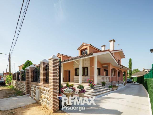 Chalet en venta en Tudela De Duero, Castilla y León
