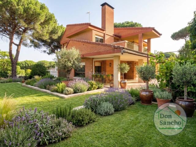 Chalet en venta en Tudela De Duero, Castilla y León