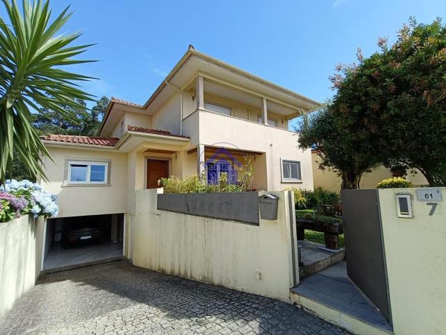 Villa en venta en Tui, O Arrabal