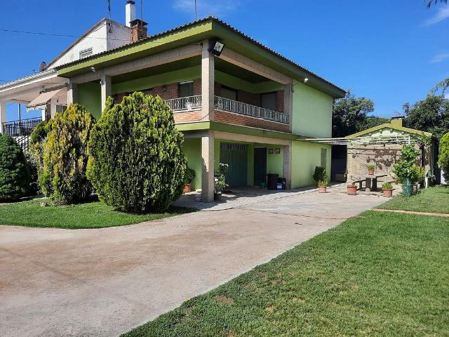 Chalet en venta en La Sentiu De Sió, Lleida