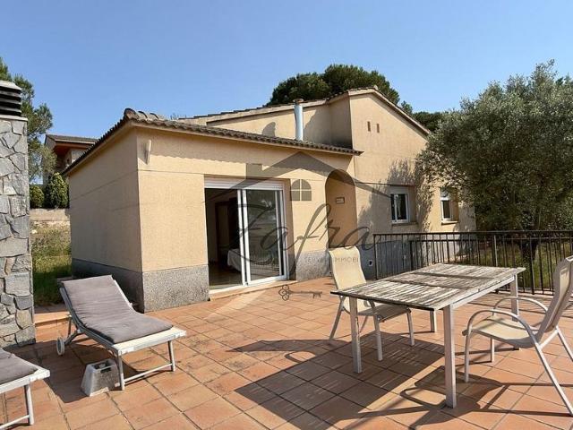 Chalet en venta en Terrafortuna, la Selva