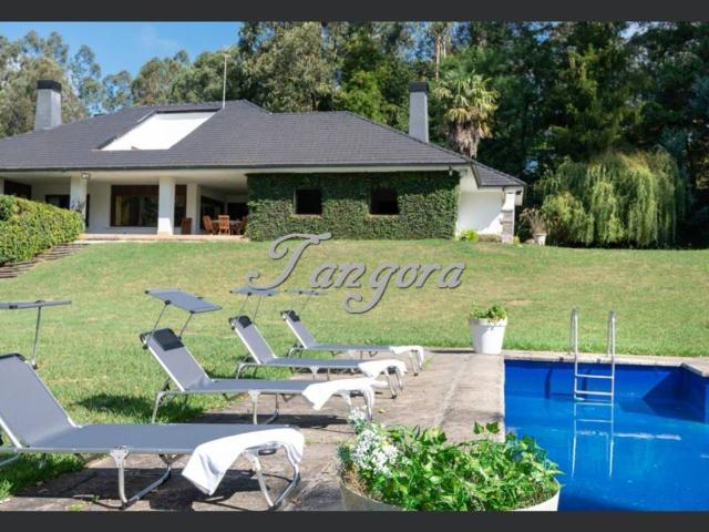 Chalet en venta en Urduliz, Guipúzcoa