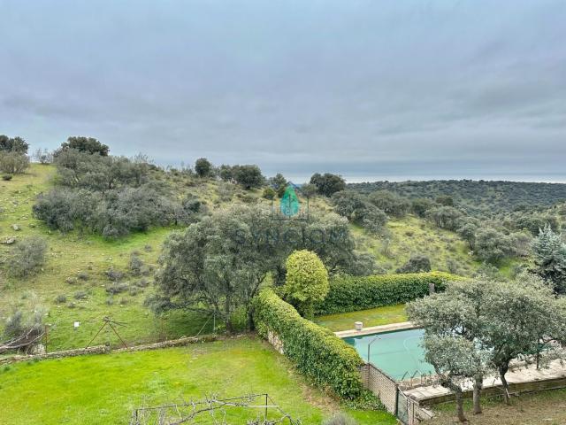 Chalet en venta en Valdemorillo, Madrid