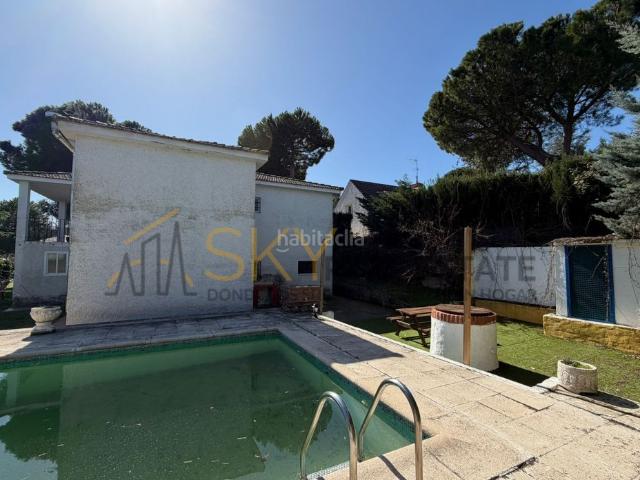 Chalet en venta en Valdemorillo, Madrid