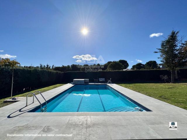 Chalet en venta en Valdemorillo, Madrid