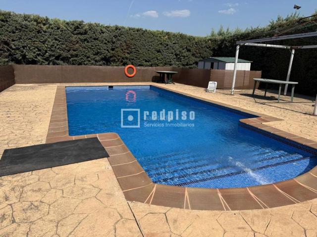 Chalet en venta en Valdemorillo, Madrid