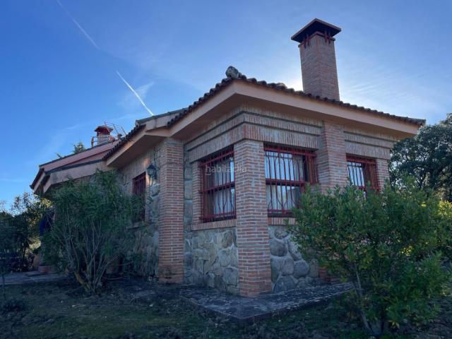 Chalet en venta en Valdemorillo, Madrid