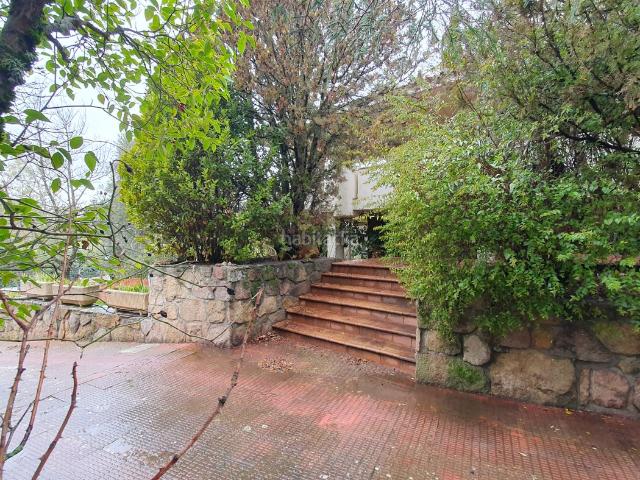 Chalet en venta en Valdemorillo, Madrid