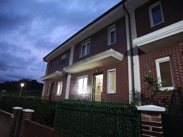Casa en venta en Valdepiélagos, Madrid