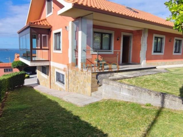 Chalet en venta en Valdoviño, Ferrol