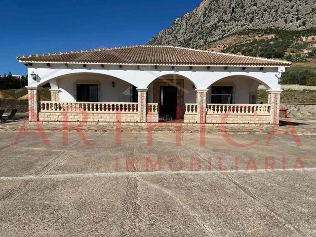 Chalet en venta en Valle De Abdalajís, Málaga